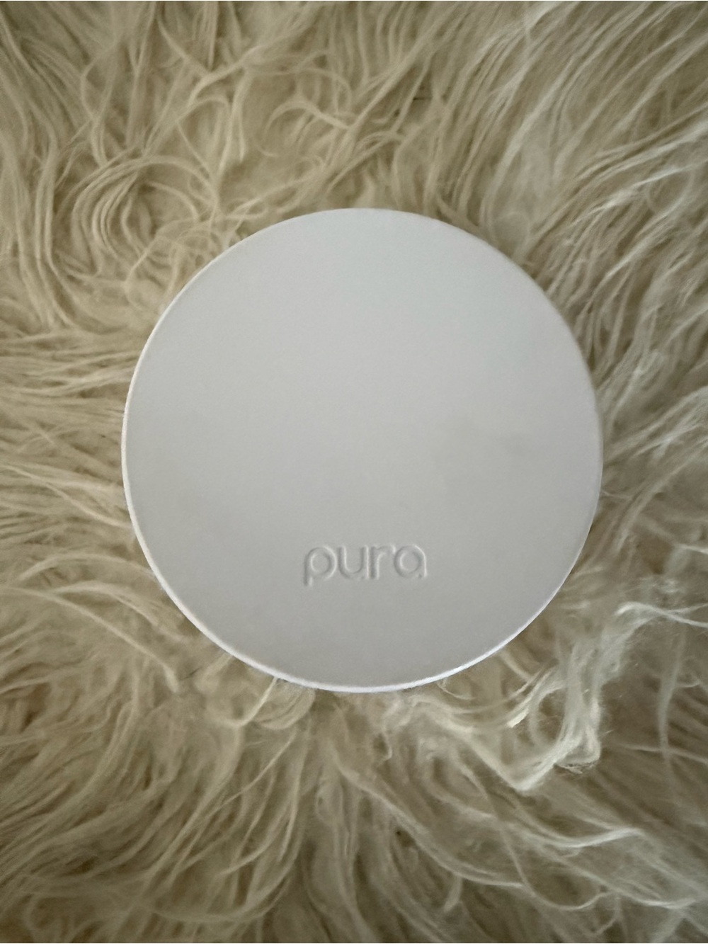 Almost New Pura Bluetooth diffuser & fragrance. Parisian Café Fragrance Refill